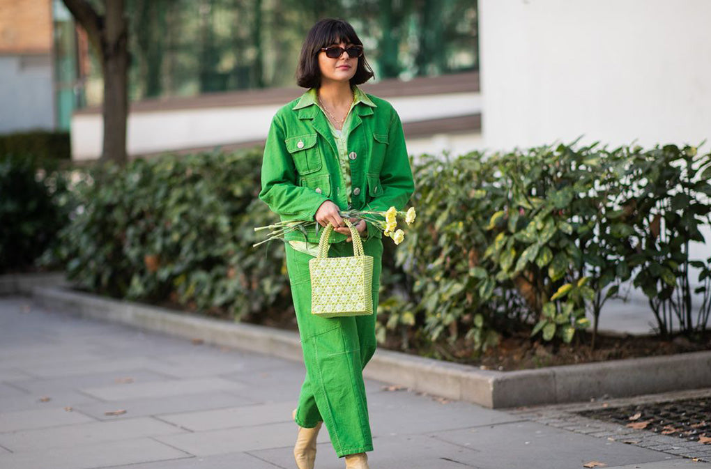 Cara Kuasai Outfit Colorful ala Street Style Star di Fashion Week